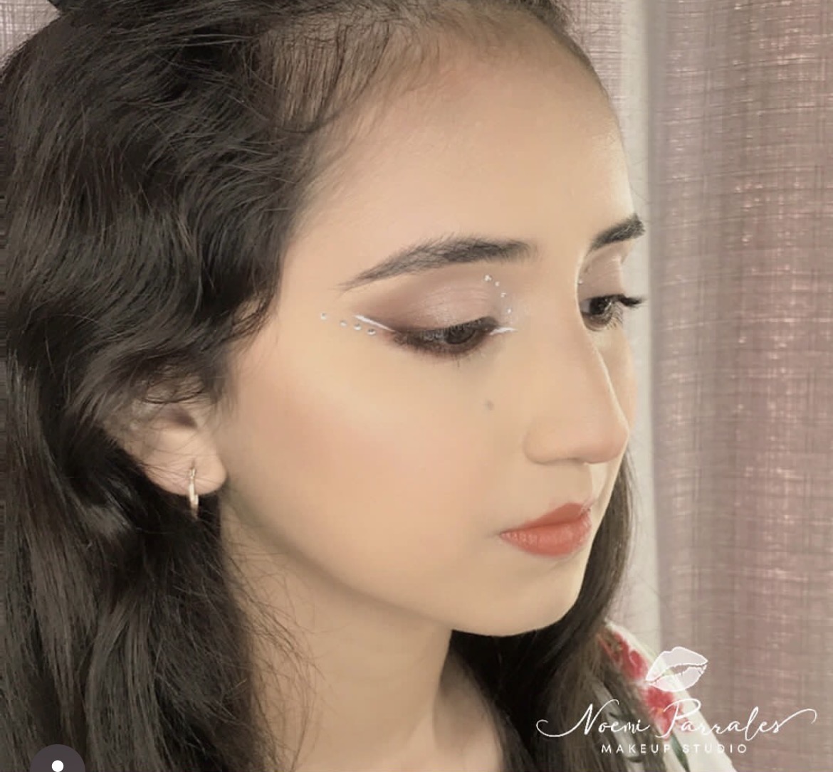 Maquillaje de quinceañera profesional - Noemi Parrales Beauty Studio Piura