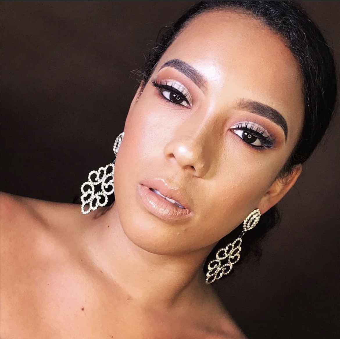 Maquillaje social elegante - Noemi Parrales Beauty Studio Piura